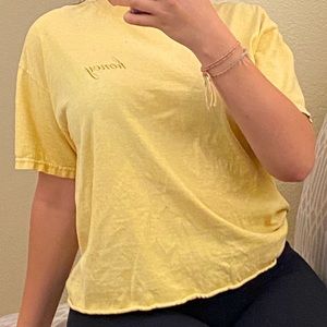 SUPER TRENDY HONEY T SHIRT
